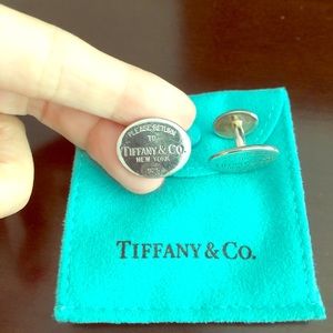 Tiffany’s cuuflinks